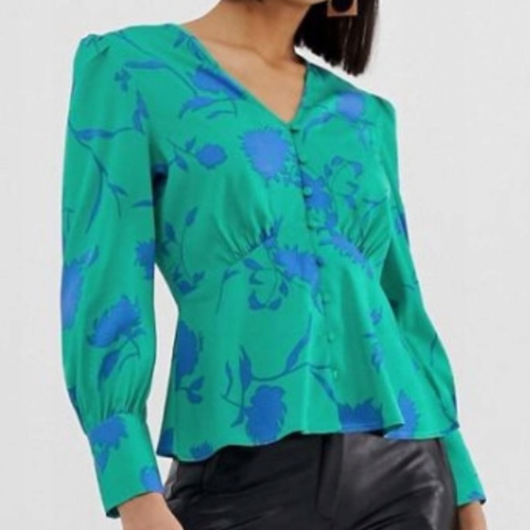 NWOT Vivid floral patterned blouse XS - Picture 7 of 9